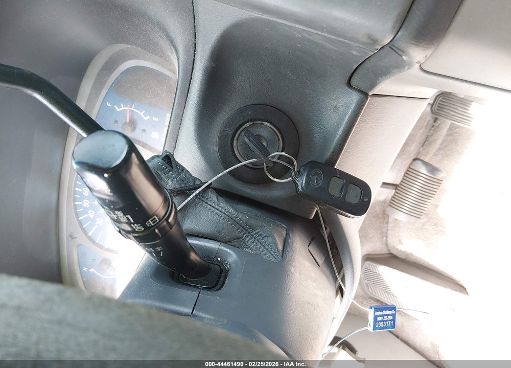 2001 TOYOTA SIENNA CE VIN: 4T3ZF19C31U394485