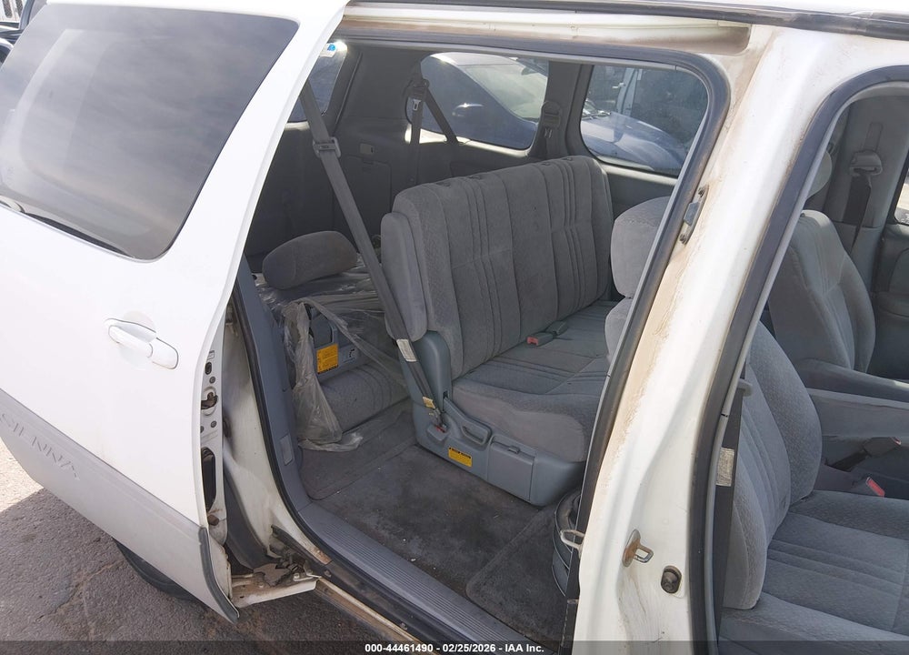 2001 TOYOTA SIENNA CE VIN: 4T3ZF19C31U394485