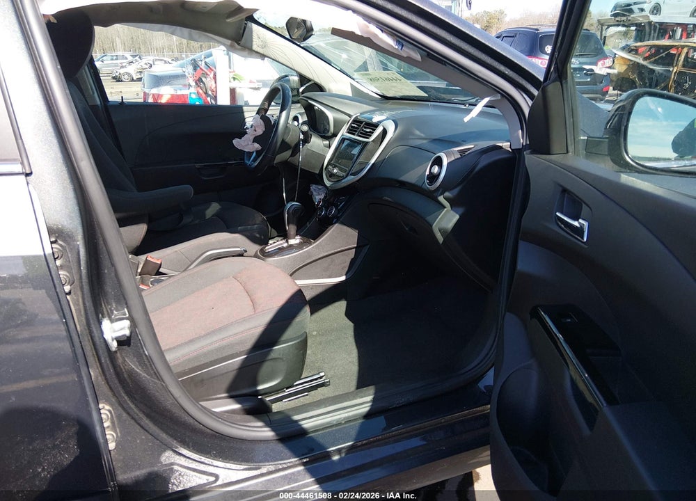 2018 CHEVROLET SONIC LT AUTO VIN: 1G1JD5SB4J4136624