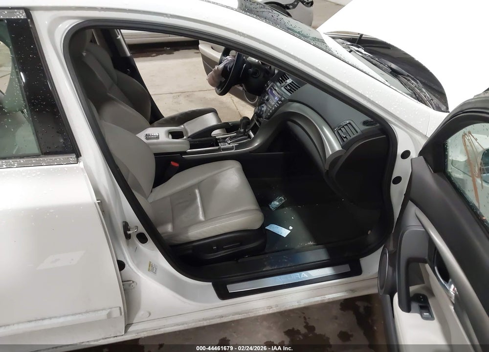 2014 ACURA TL TECH VIN: 19UUA9F52EA001966