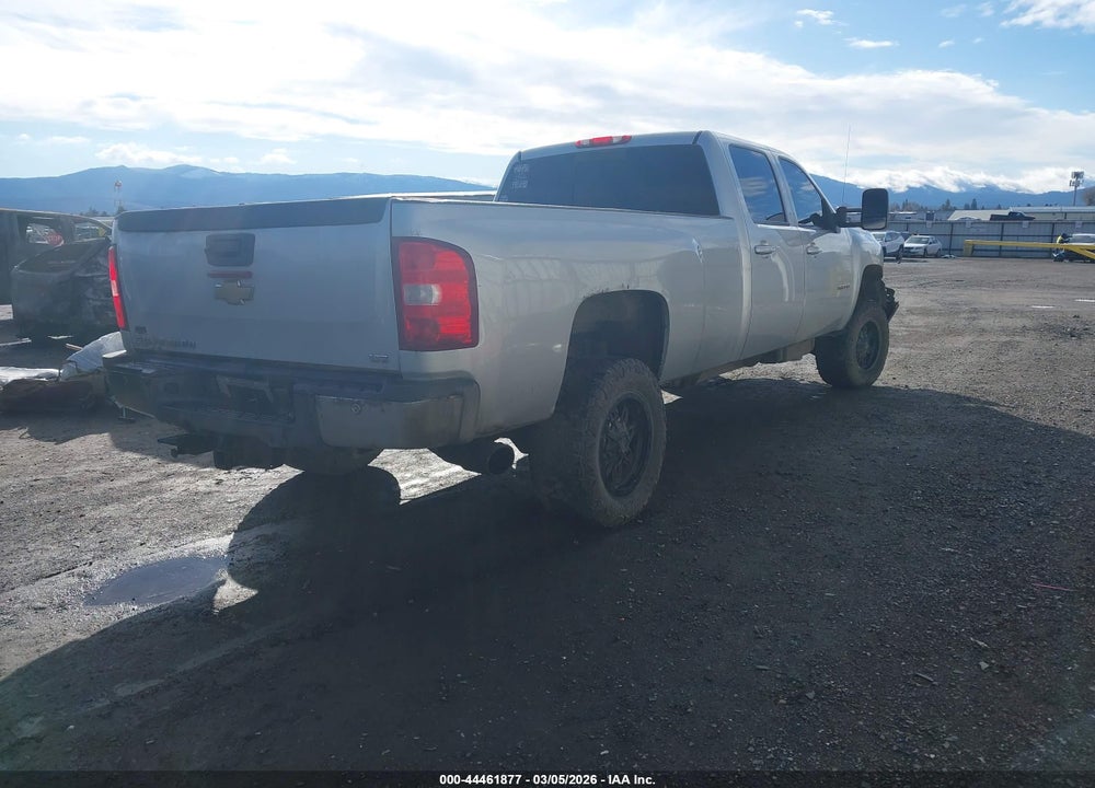 2011 CHEVROLET SILVERADO 3500HD LTZ VIN: 1GC4K1C86BF151329