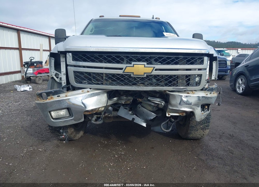 2011 CHEVROLET SILVERADO 3500HD LTZ VIN: 1GC4K1C86BF151329