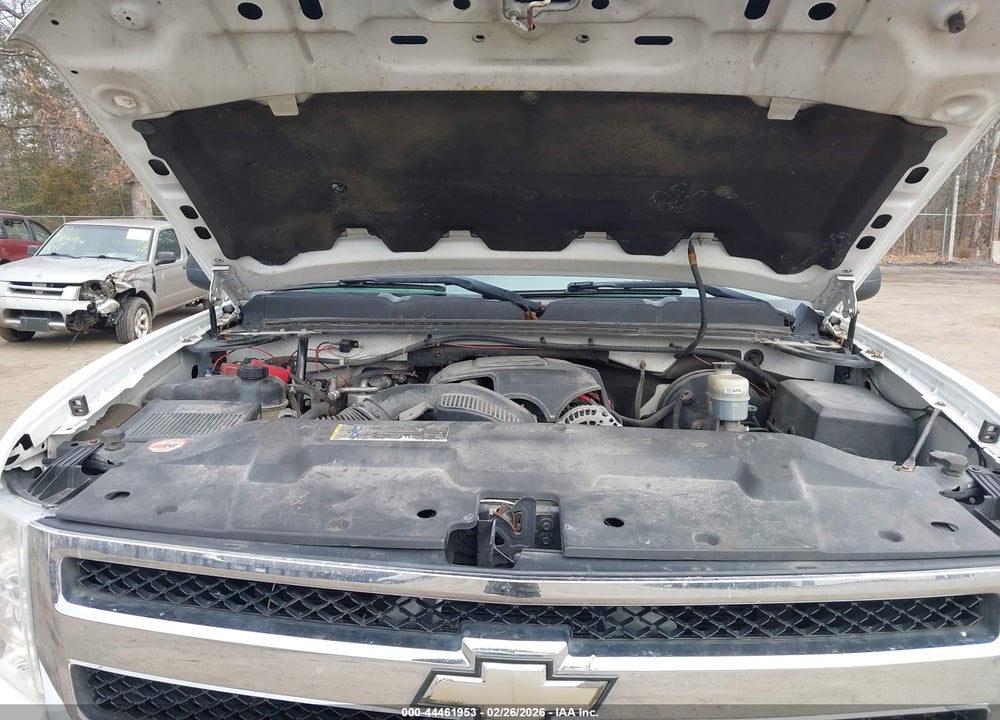 2010 CHEVROLET SILVERADO 1500 LT VIN: 1GCSKSE04AZ197596