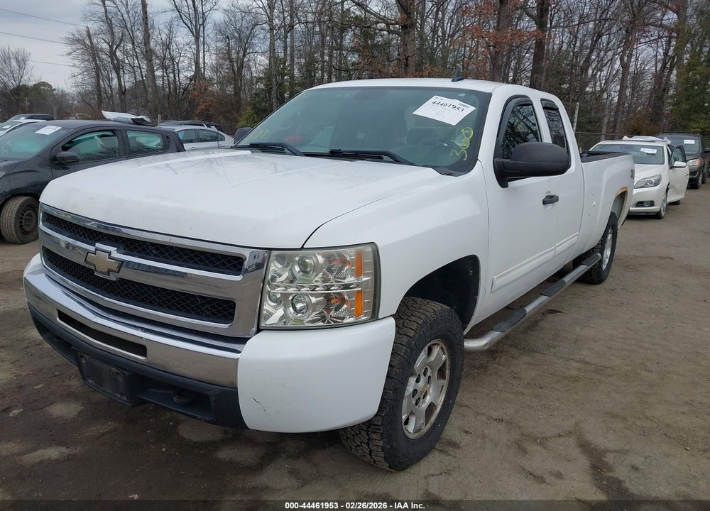 2010 CHEVROLET SILVERADO 1500 LT VIN: 1GCSKSE04AZ197596