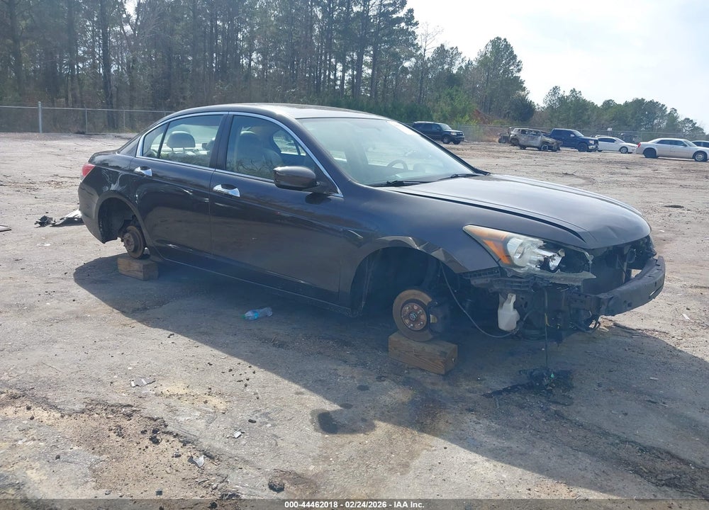 2011 HONDA ACCORD VIN: 1HGCP3F88BA005162