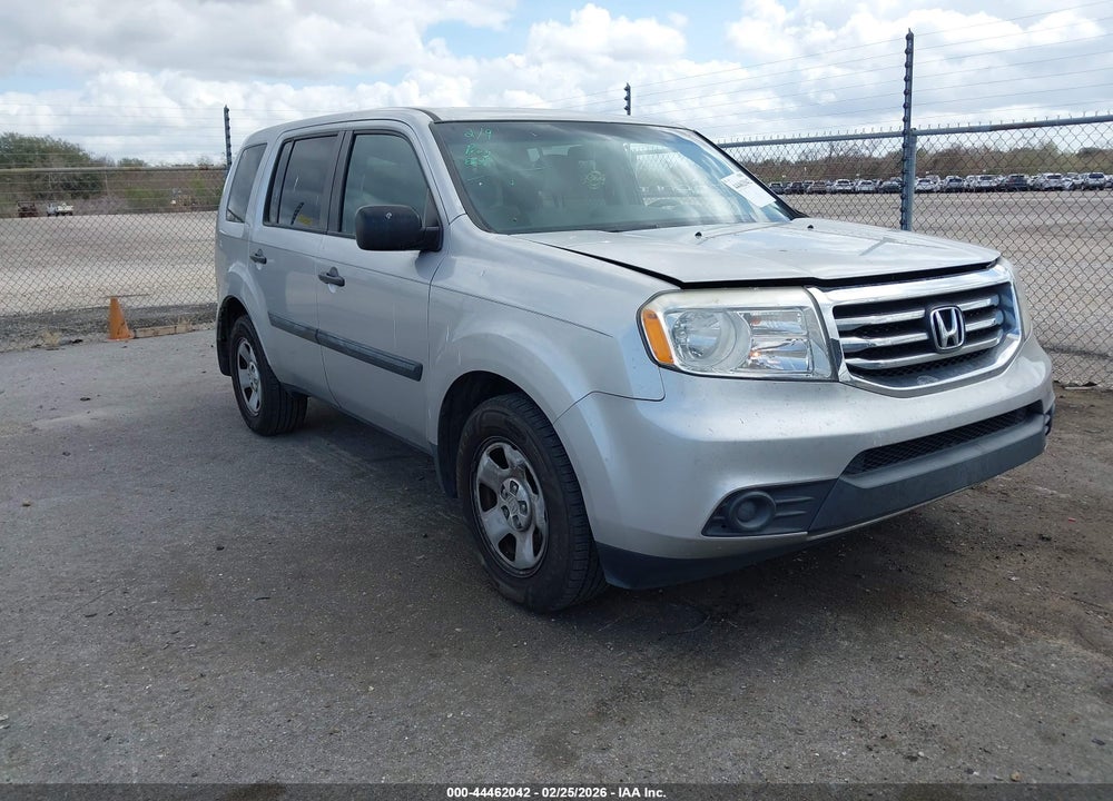 2015 HONDA PILOT LX VIN: 5FNYF3H29FB011727