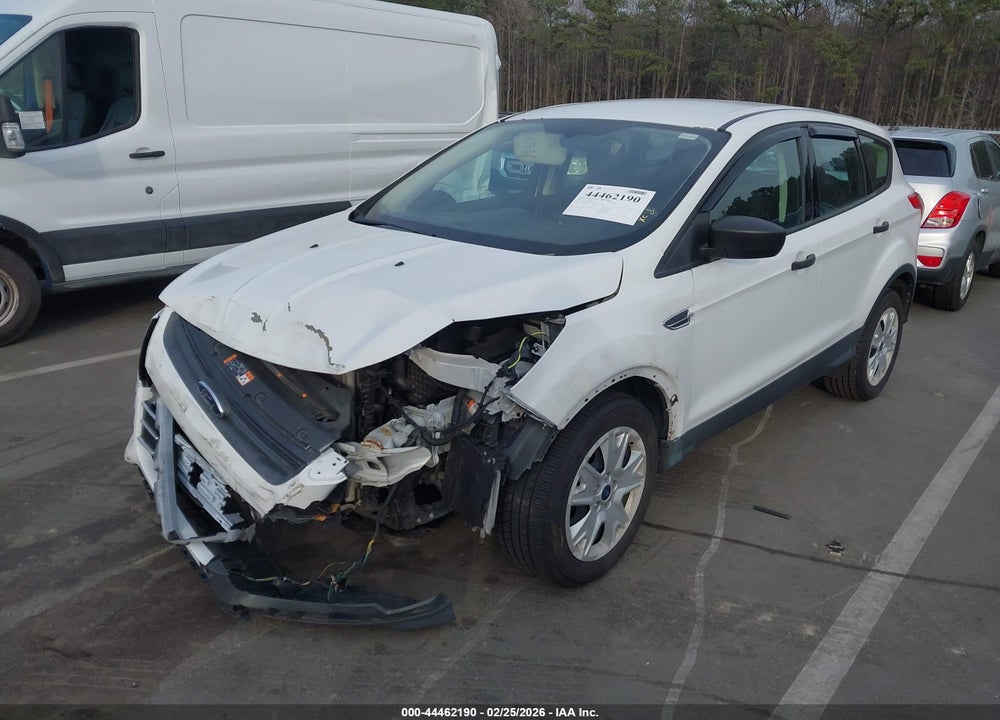 2015 FORD ESCAPE S VIN: 1FMCU0F78FUC75005