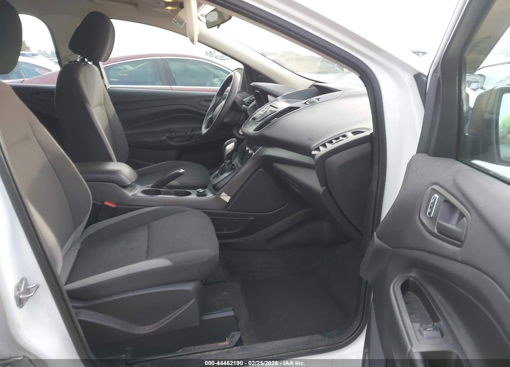 2015 FORD ESCAPE S VIN: 1FMCU0F78FUC75005
