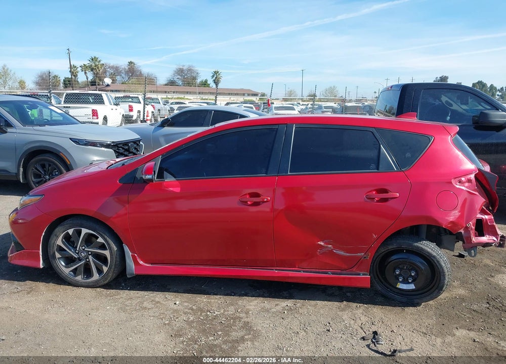 2018 TOYOTA COROLLA IM VIN: JTNKARJE7JJ565602