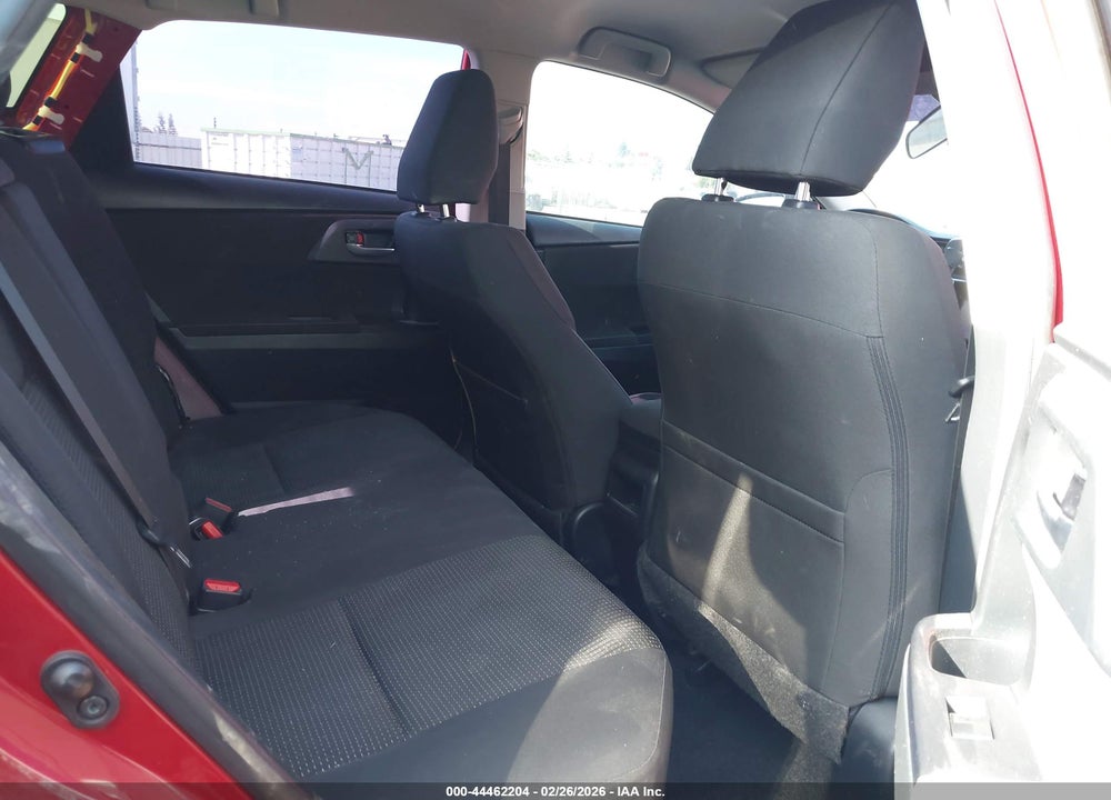 2018 TOYOTA COROLLA IM VIN: JTNKARJE7JJ565602