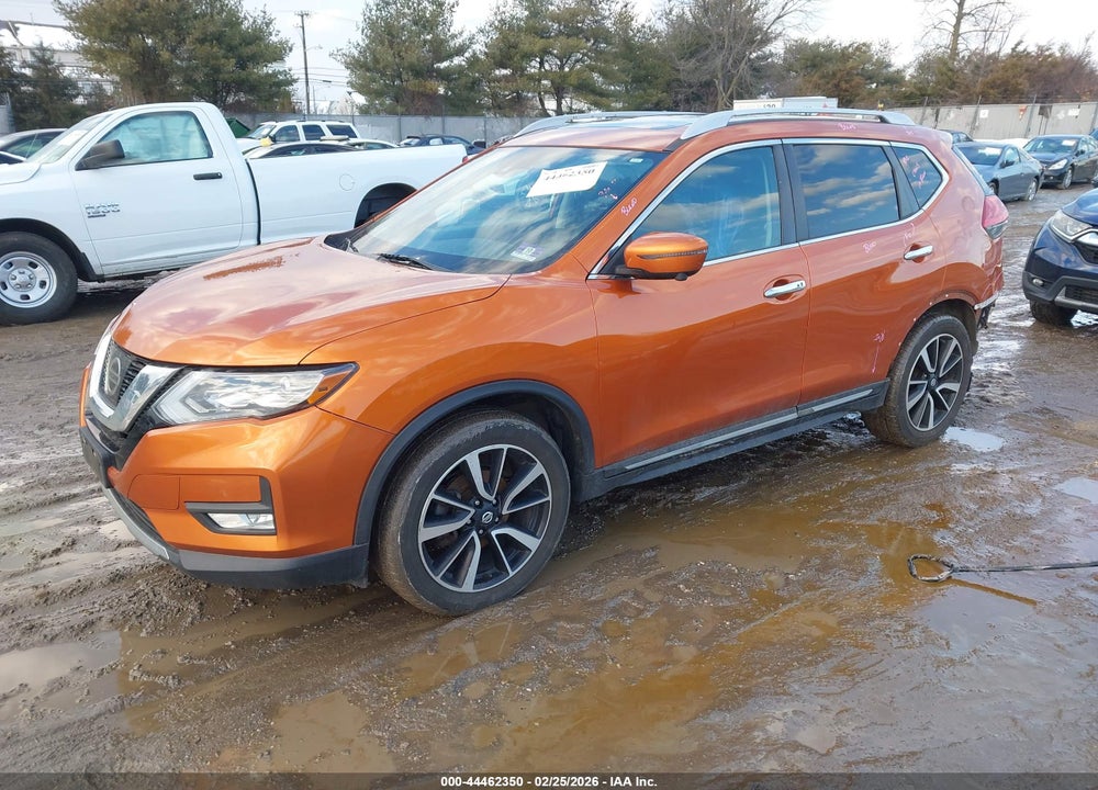 2017 NISSAN ROGUE SL VIN: 5N1AT2MV3HC813027