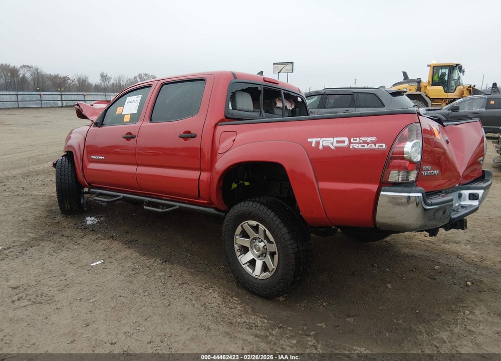 2015 TOYOTA TACOMA BASE V6 VIN: 3TMLU4EN0FM204977