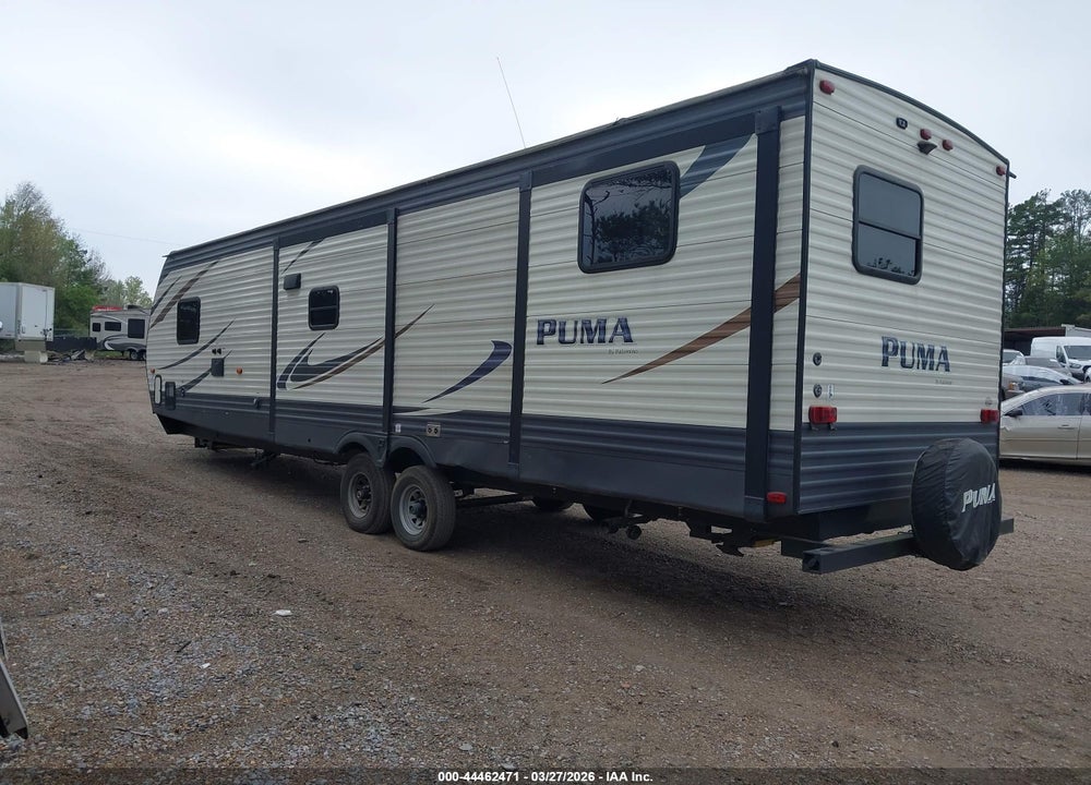 2017 PALOMINO PUMA 32BHKS VIN: 4X4TPUH22HP067217