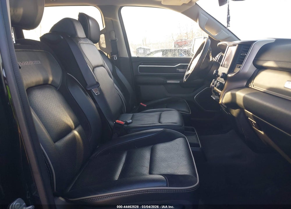 2022 RAM 1500 LAIE  4X4 5'7 BOX VIN: 1C6SRFJT4NN232323