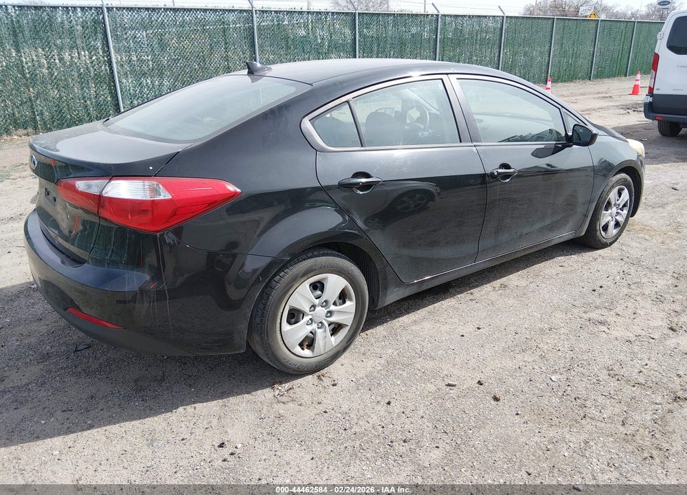 2015 KIA FORTE LX VIN: KNAFK4A64F5436938