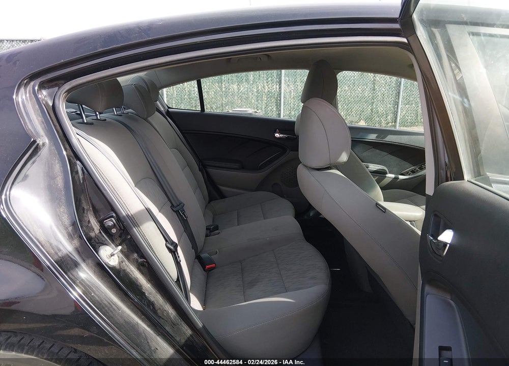 2015 KIA FORTE LX VIN: KNAFK4A64F5436938