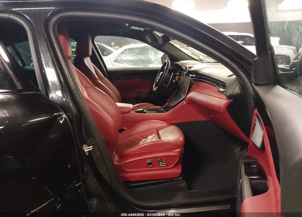 2024 MASERATI GRECALE MODENA VIN: ZN6PMDBA6R7447502