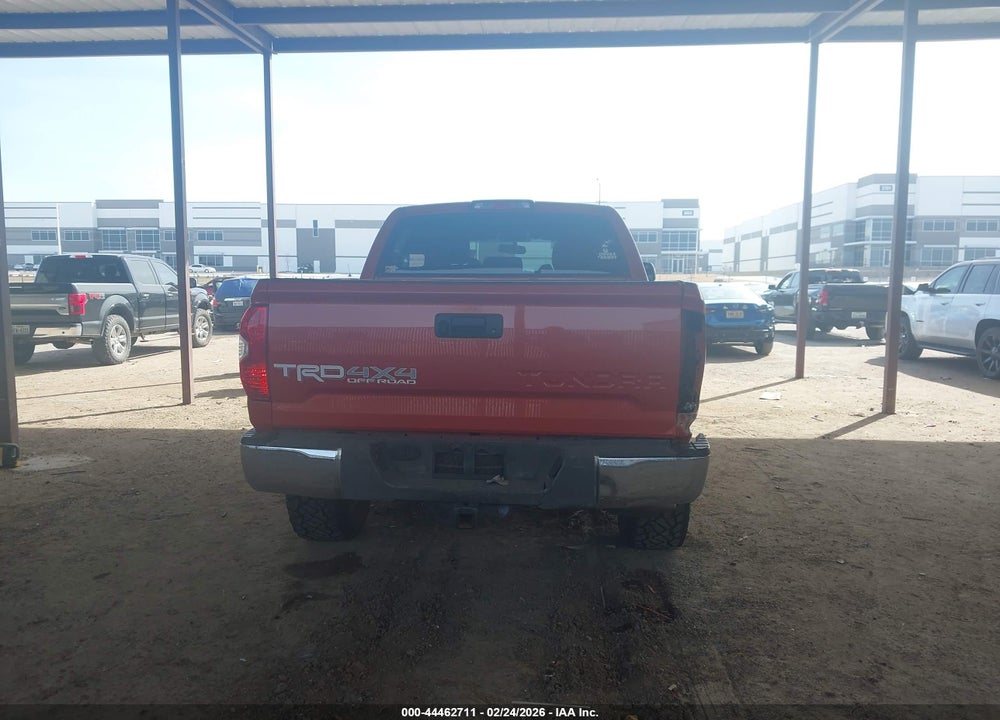 2016 TOYOTA TUNDRA SR5 5.7L V8 VIN: 5TFDW5F18GX568589