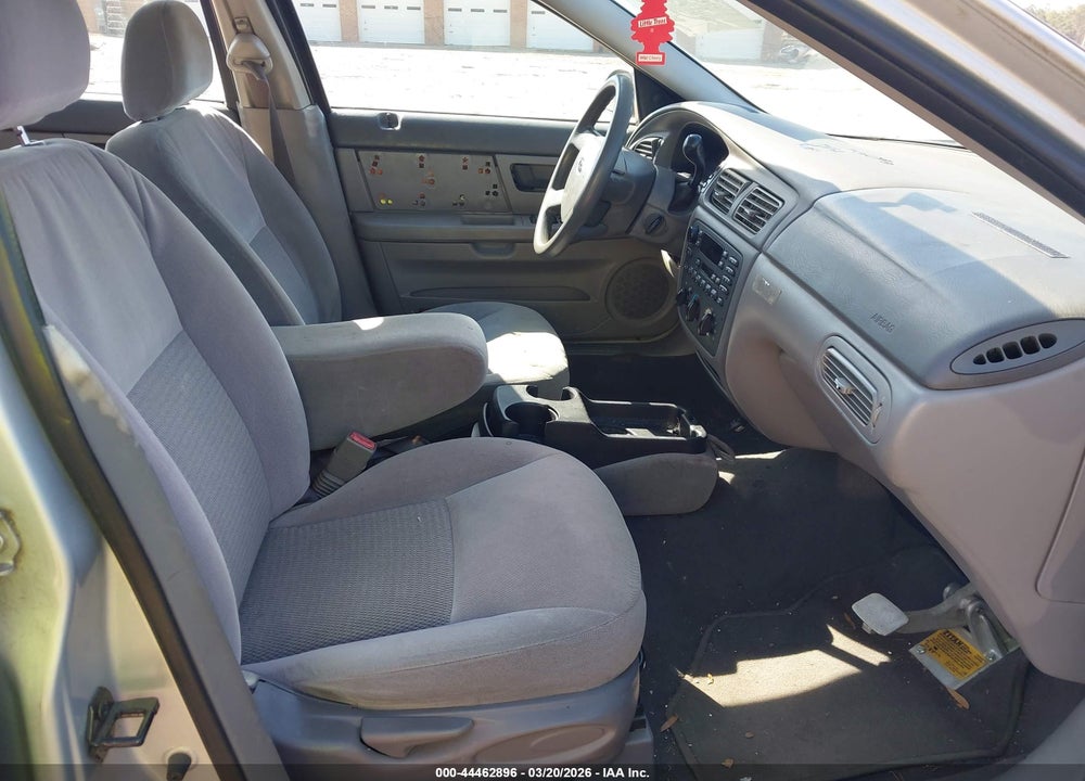 2005 FORD TAURUS SE VIN: 1FAHP53225A272646