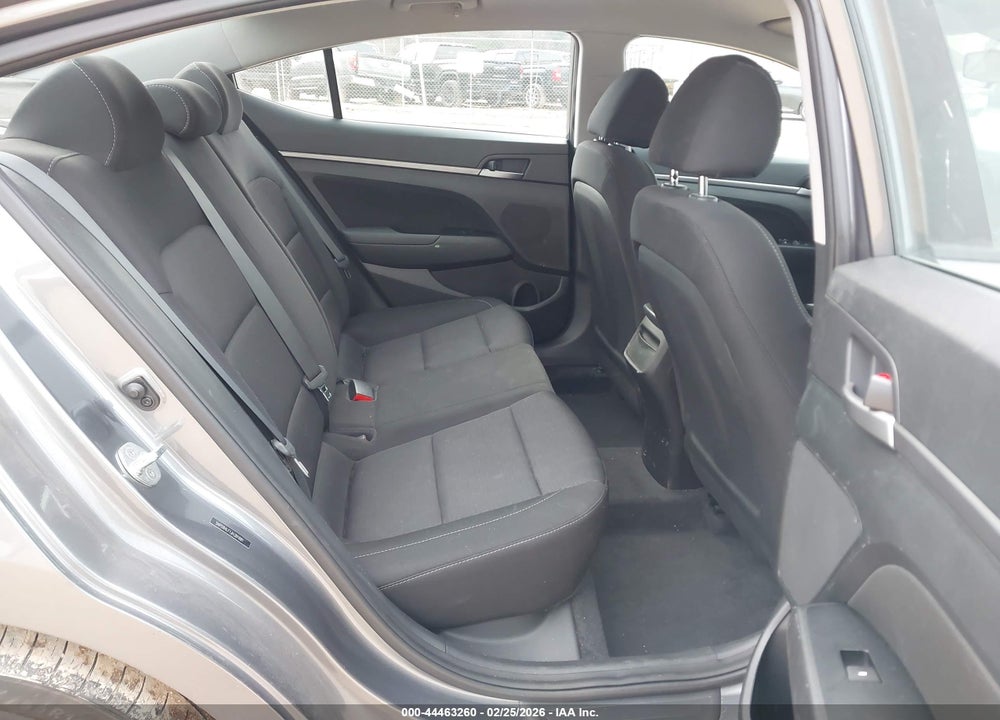 2018 HYUNDAI ELANTRA SEL VIN: 5NPD84LF1JH381881