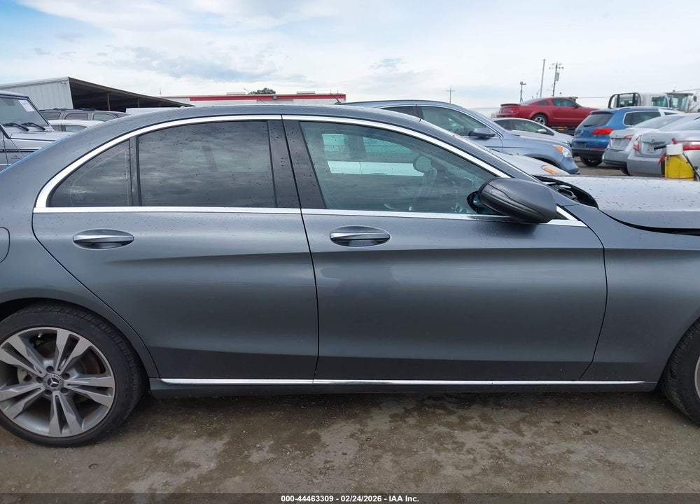 2017 MERCEDES-BENZ C 300 VIN: 55SWF4JB8HU233863