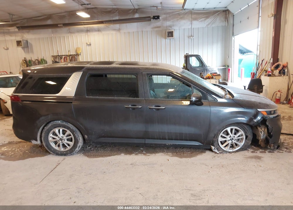 2023 KIA CARNIVAL MPV LX SEAT PACKAGE VIN: KNDNB4H30P6213429