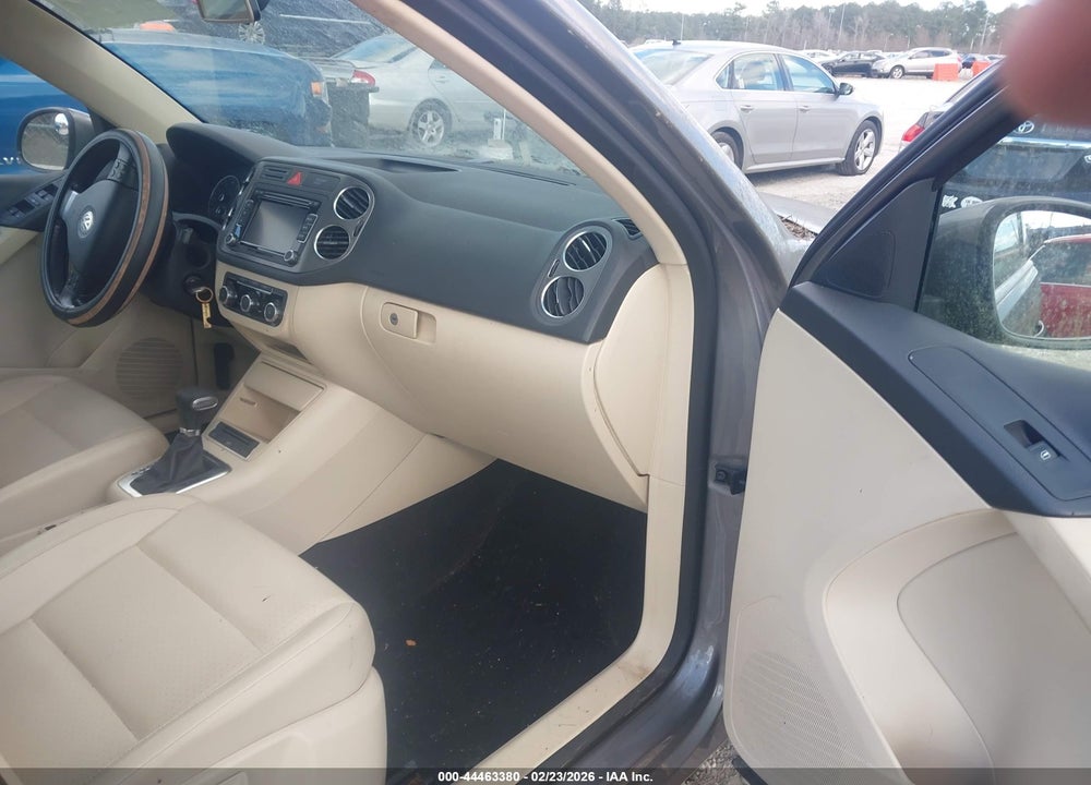 2010 VOLKSWAGEN TIGUAN WOLFSBURG EDITION VIN: WVGBV7AX6AW513620