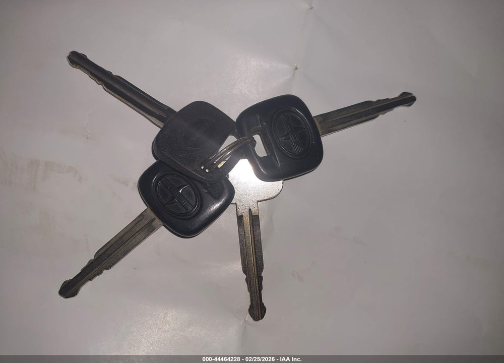 2005 SCION XA VIN: JTKKT624450098582