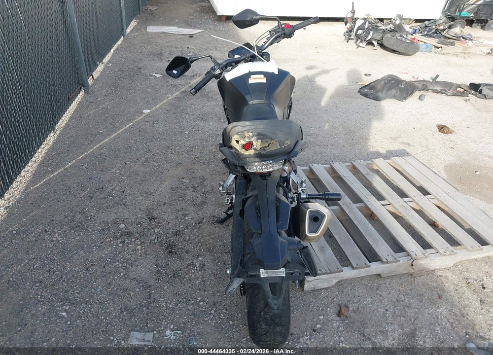 2025 HONDA CBF300 NA VIN: MLHNC5557S5500111