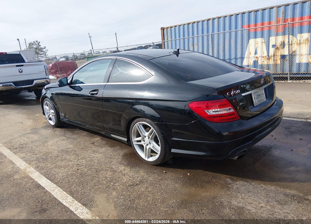 2014 MERCEDES-BENZ C 250 VIN: WDDGJ4HB3EG259868