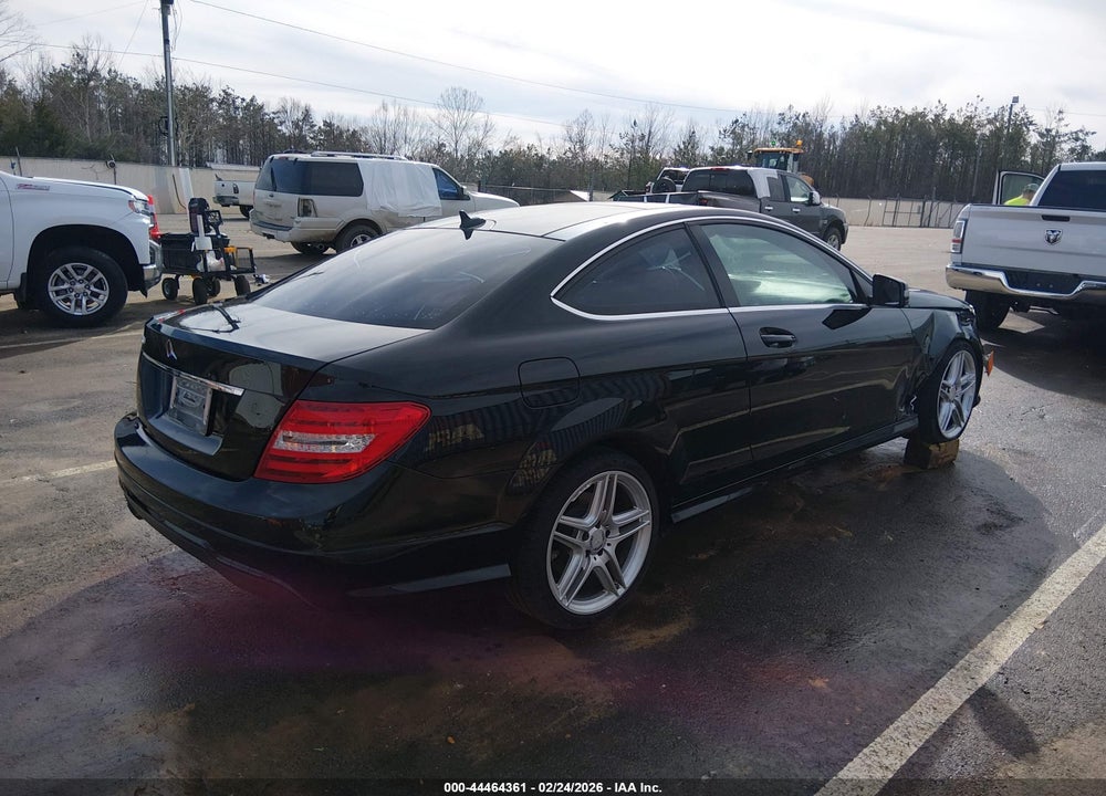2014 MERCEDES-BENZ C 250 VIN: WDDGJ4HB3EG259868