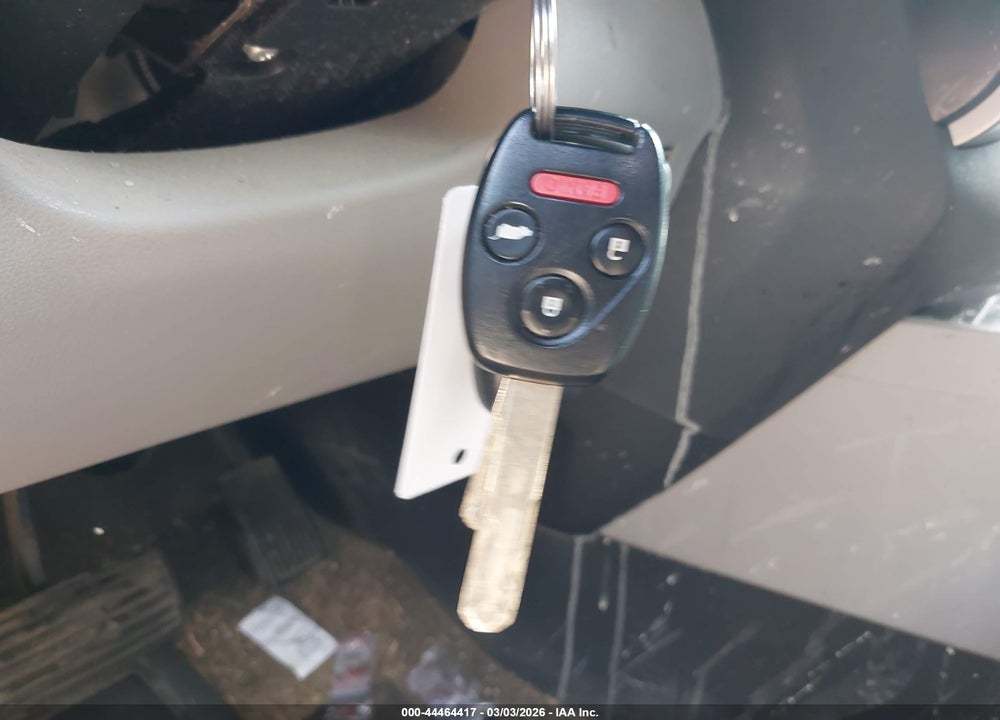 2015 HONDA PILOT LX VIN: 5FNYF3H27FB013119