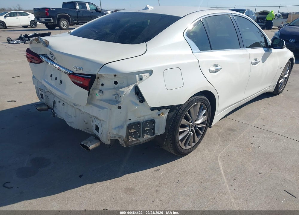 2018 INFINITI Q50 3.0T LUXE VIN: JN1EV7AP5JM361104