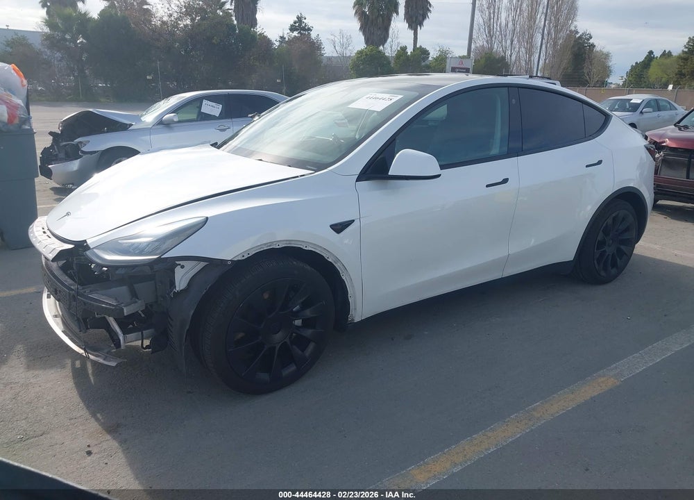 2021 TESLA MODEL Y LONG RANGE DUAL MOTOR ALL-WHEEL DRIVE VIN: 5YJYGAEE3MF180302