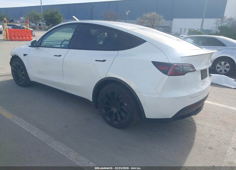 2021 TESLA MODEL Y LONG RANGE DUAL MOTOR ALL-WHEEL DRIVE VIN: 5YJYGAEE3MF180302