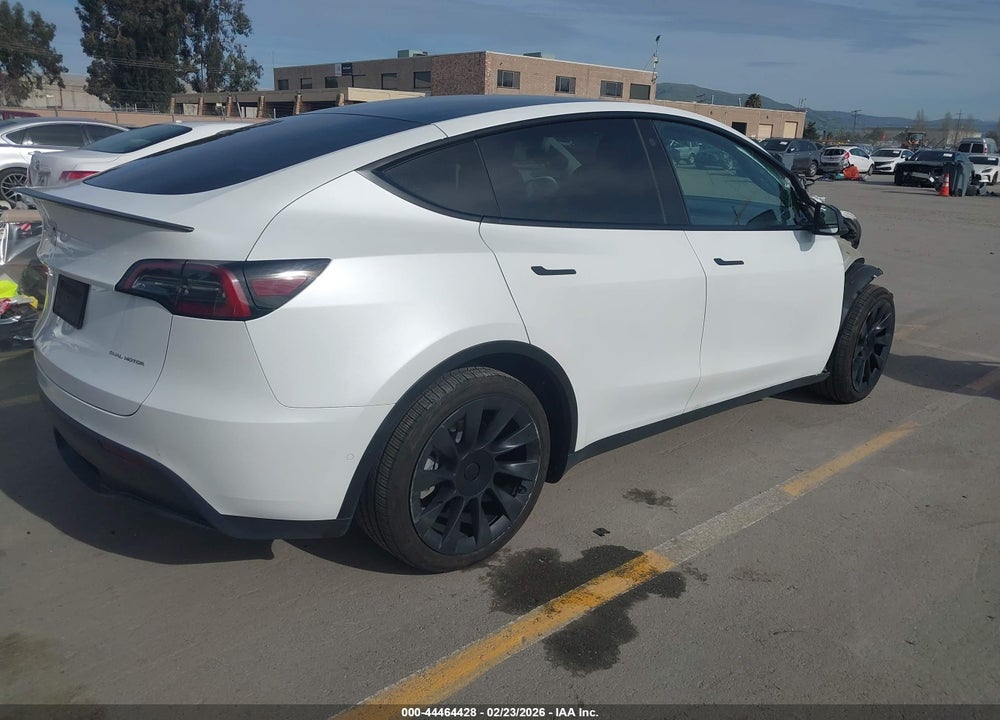 2021 TESLA MODEL Y LONG RANGE DUAL MOTOR ALL-WHEEL DRIVE VIN: 5YJYGAEE3MF180302
