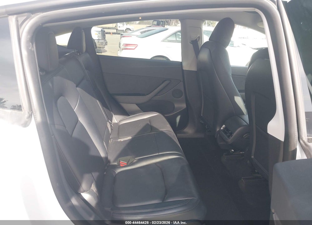 2021 TESLA MODEL Y LONG RANGE DUAL MOTOR ALL-WHEEL DRIVE VIN: 5YJYGAEE3MF180302