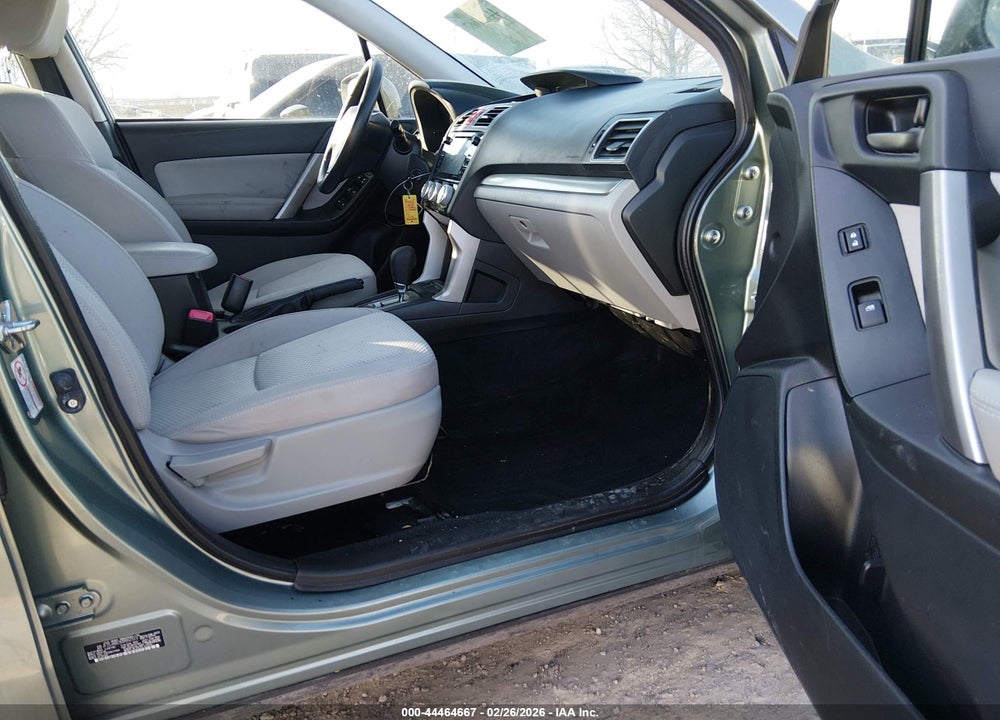 2016 SUBARU FORESTER 2.5I PREMIUM VIN: JF2SJADCXGH552313