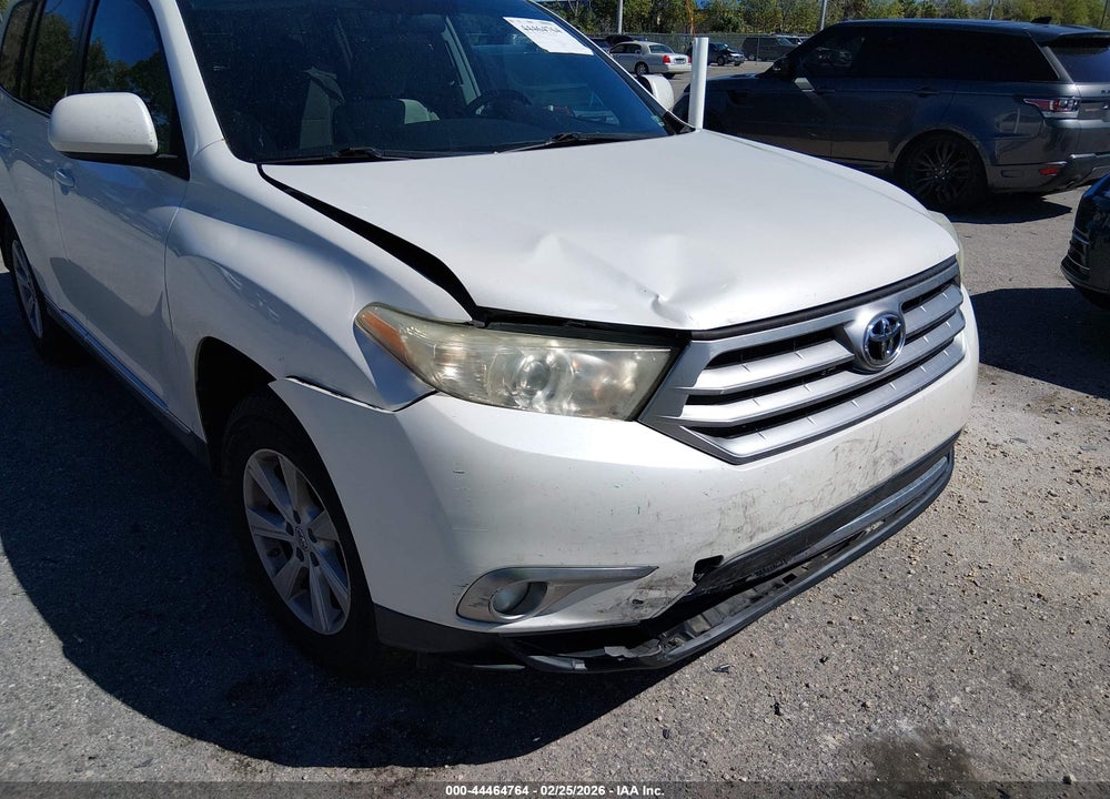 2013 TOYOTA HIGHLANDER BASE PLUS VIN: 5TDZA3EH0DS031319