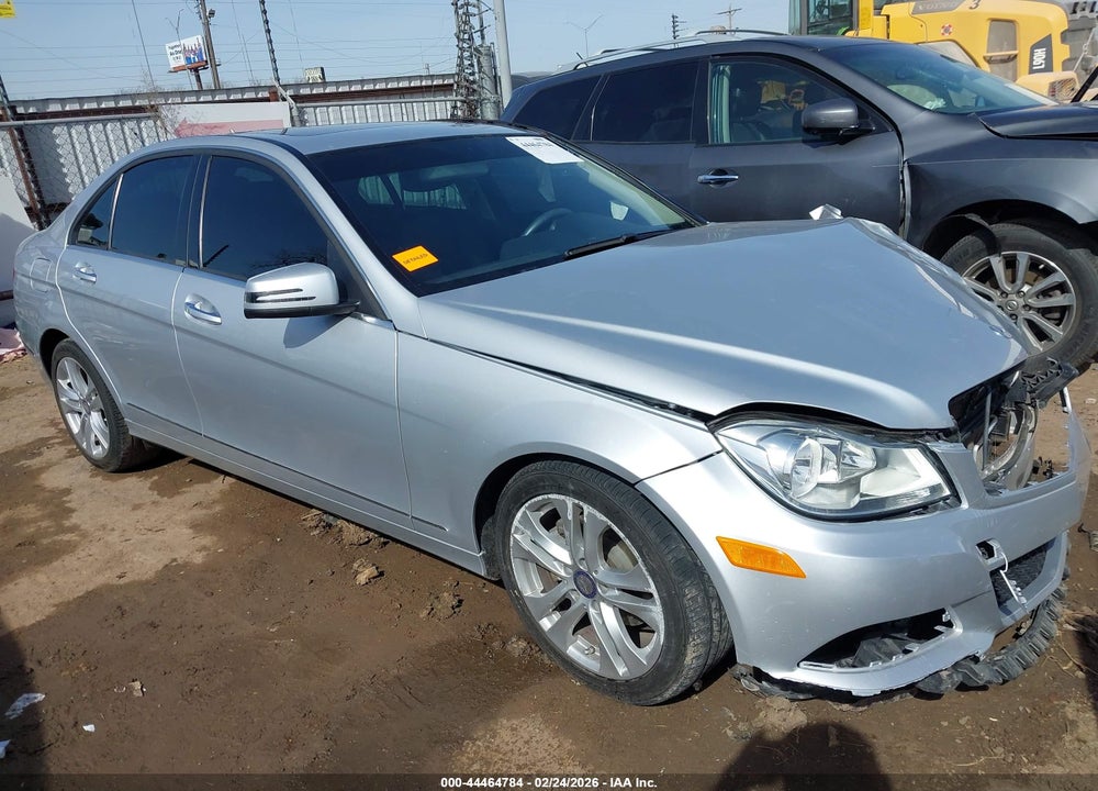 2013 MERCEDES-BENZ C 250 LUXURY VIN: WDDGF4HB3DR280806