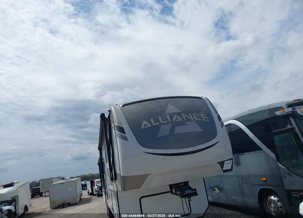 2021 ALLIANCE PARADIGM VIN: 7M5FP4228MB200321