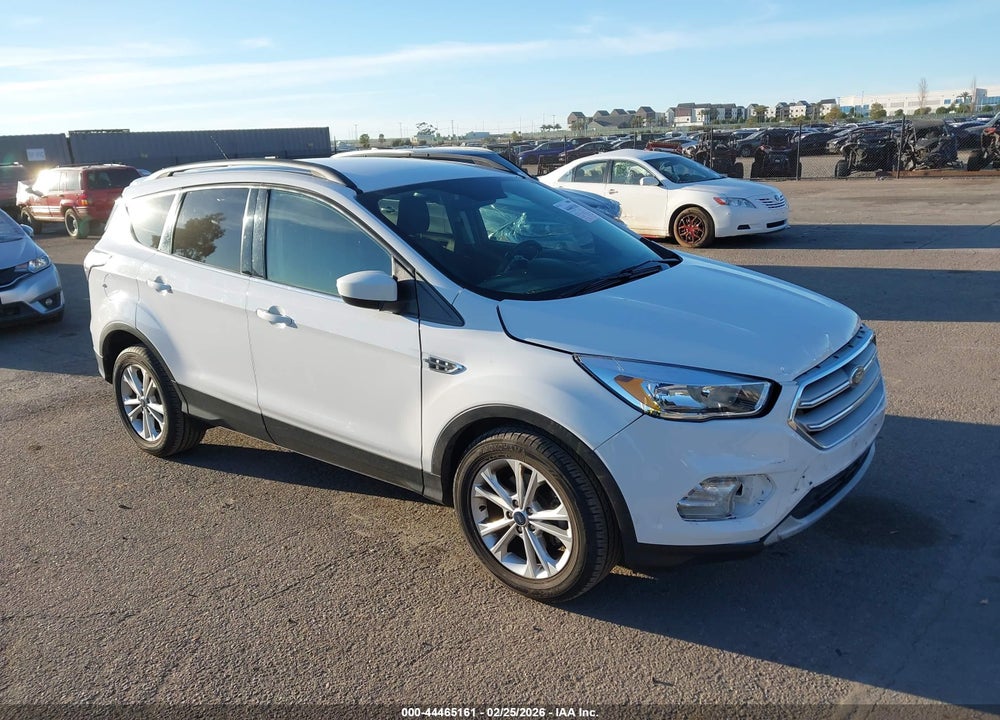 2018 FORD ESCAPE SE VIN: 1FMCU0GD9JUD44457