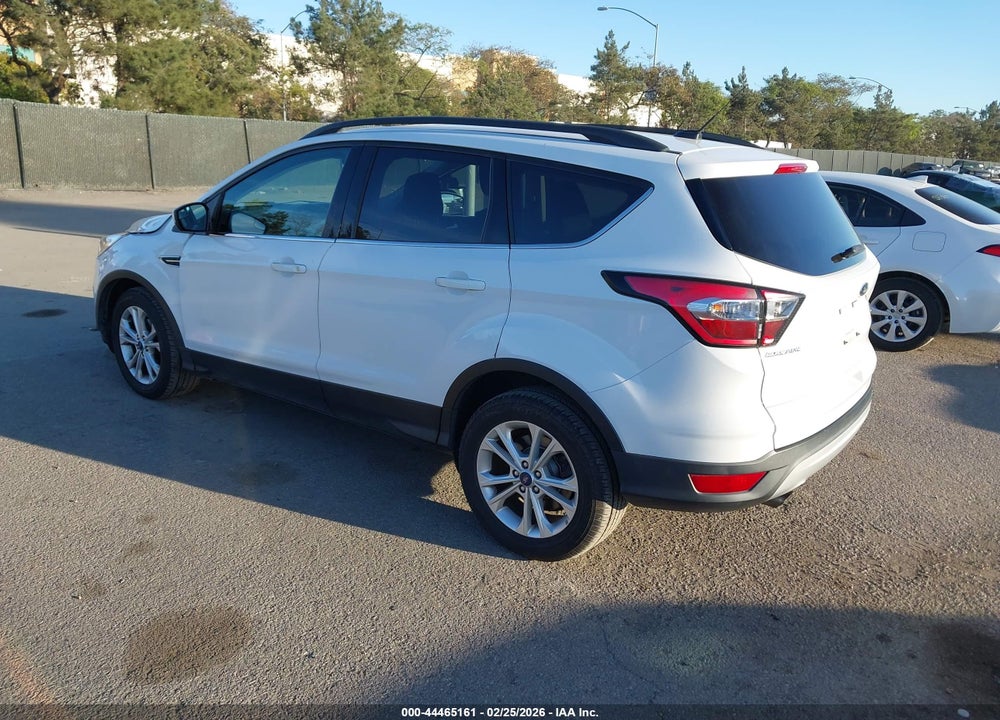 2018 FORD ESCAPE SE VIN: 1FMCU0GD9JUD44457