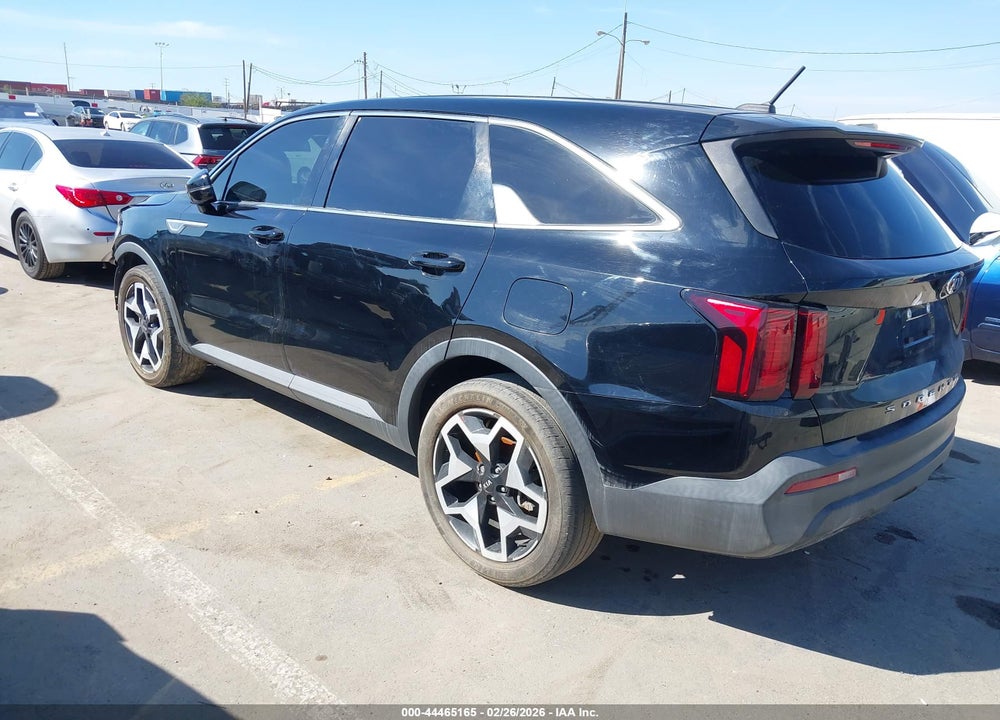 2021 KIA SORENTO LX VIN: 5XYRG4LCXMG002225