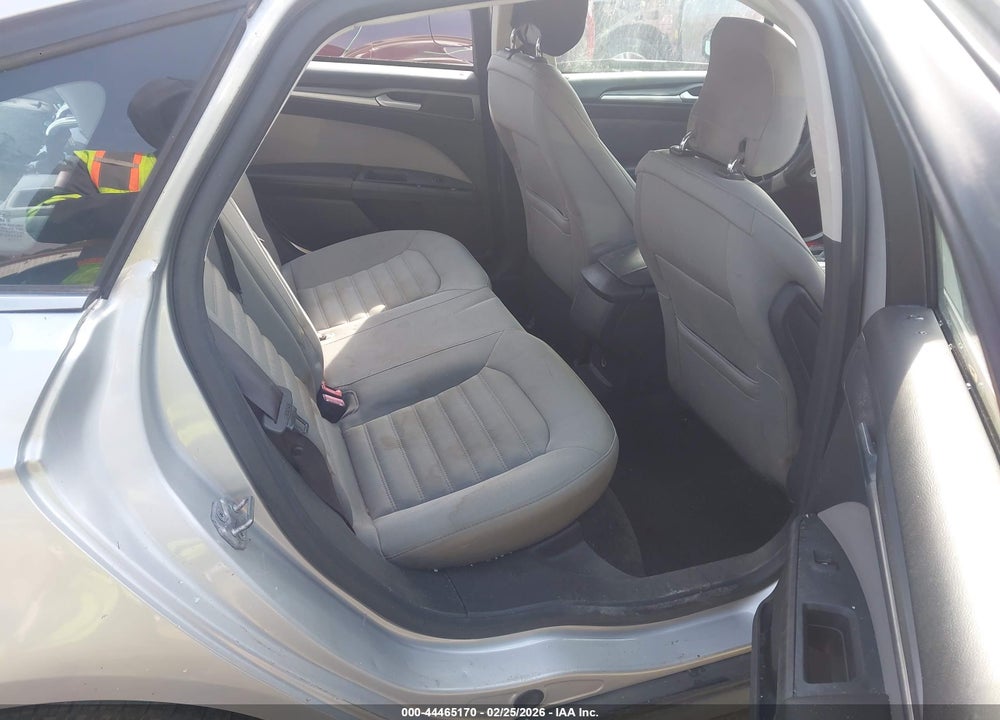 2014 FORD FUSION S VIN: 1FA6P0G72E5359570
