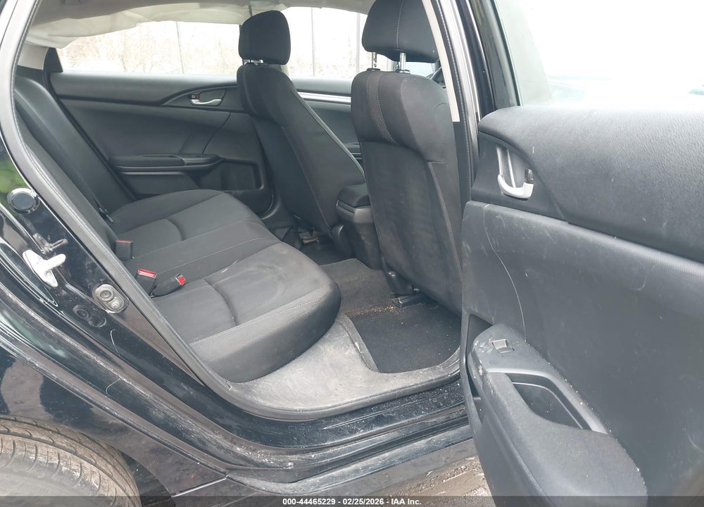 2018 HONDA CIVIC LX VIN: 2HGFC2F53JH518912