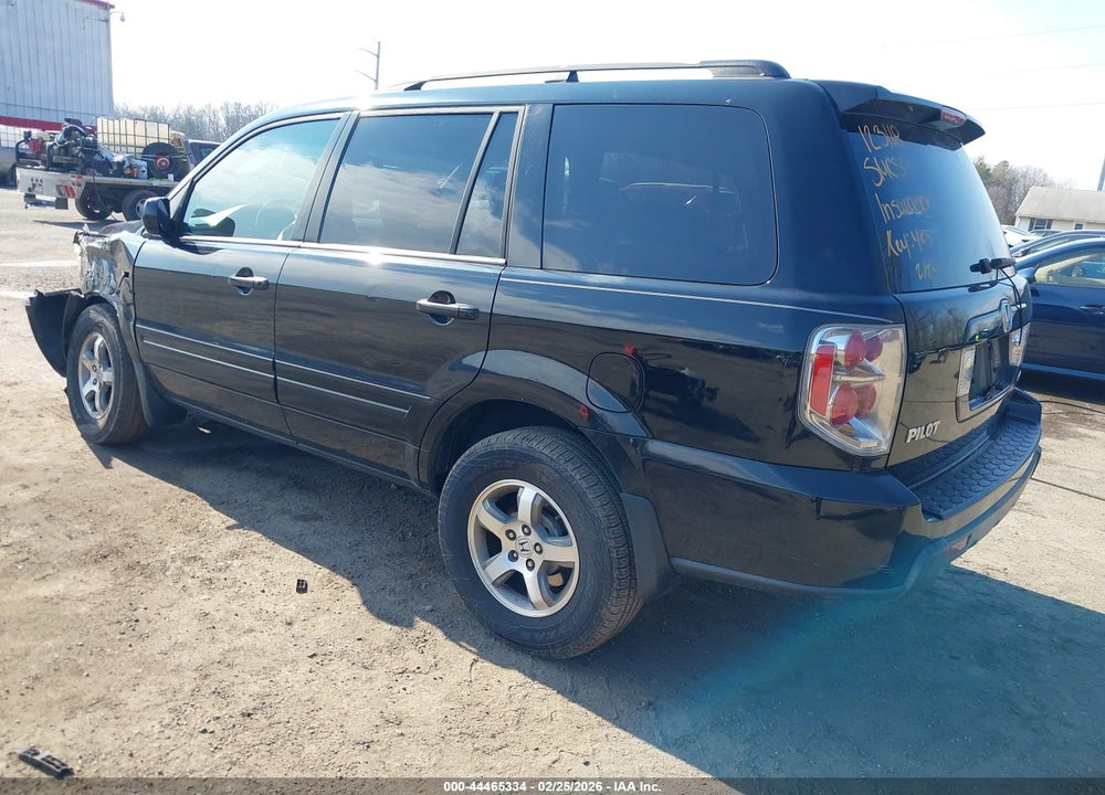 2007 HONDA PILOT EX-L VIN: 5FNYF18597B005667