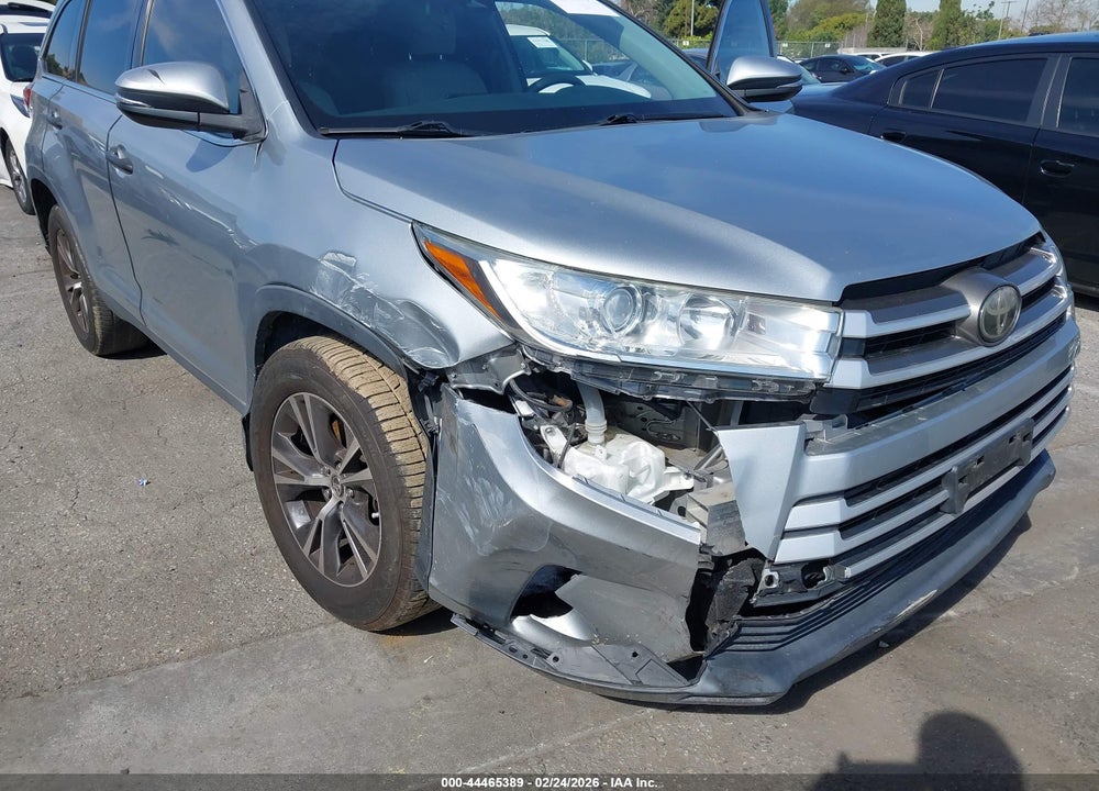 2019 TOYOTA HIGHLANDER LE VIN: 5TDZZRFH5KS298883