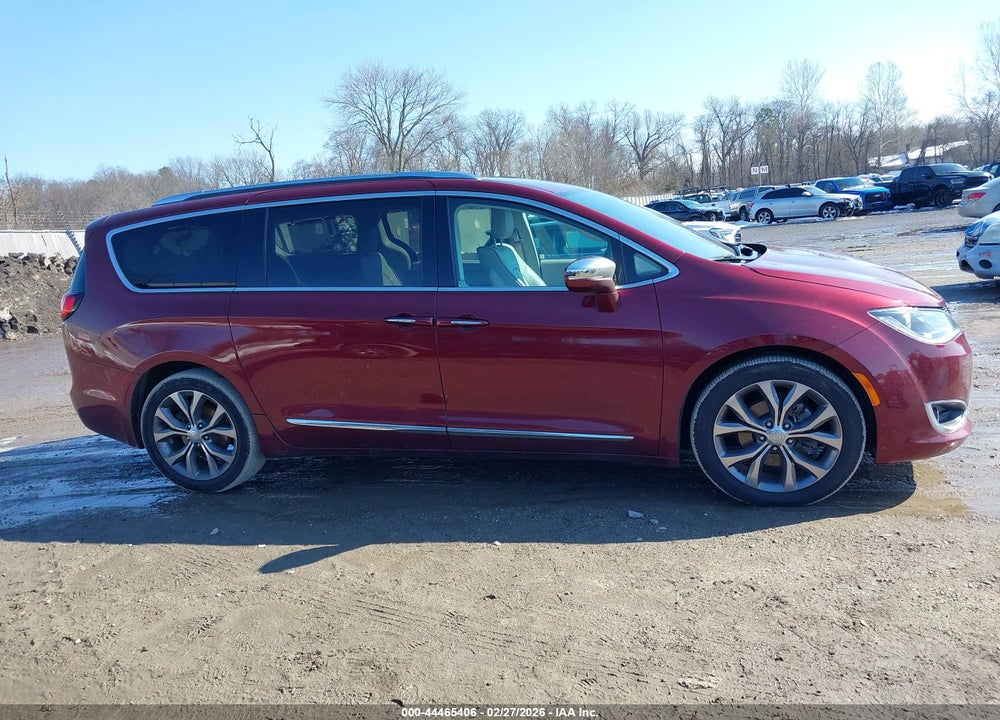 2018 CHRYSLER PACIFICA LIMITED VIN: 2C4RC1GG7JR306031