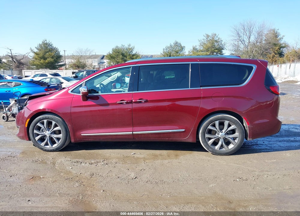 2018 CHRYSLER PACIFICA LIMITED VIN: 2C4RC1GG7JR306031